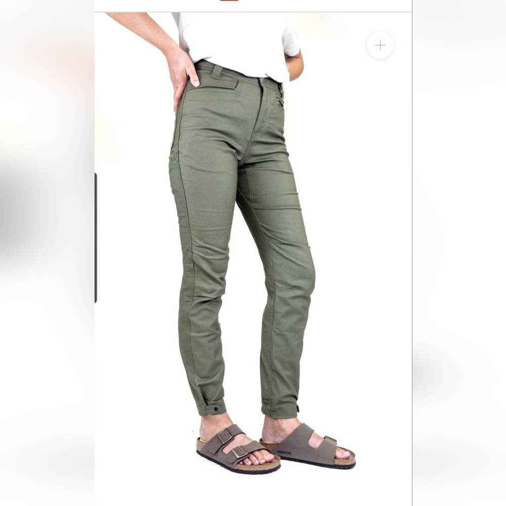 LIVSN canvas trail joggers‎ olive green size 2/30L